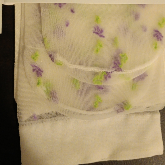 Free With A Bundle Two Brand New Ardene Fashion Knee-High. - Picture 5 of 5